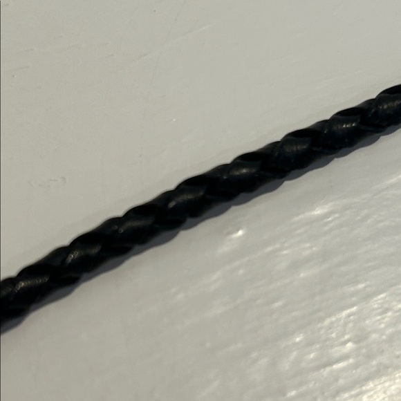 Lauren Ralph Lauren silver medallion choker necklace leather cord adjusts 15-18 - Picture 7 of 8